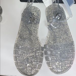 GAP CAGED JELLY SANDALS